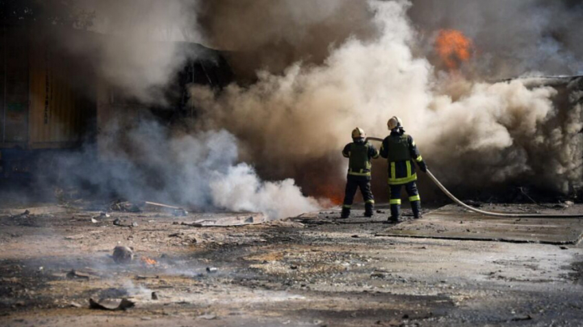Стая ударных беспилотников прорвала оборону ПВО над Одессой