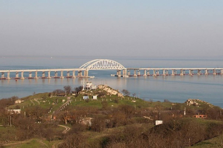 «Долбануть по Крымскому мосту»: одесские СМИ требуют ВСУ совершить теракт в России