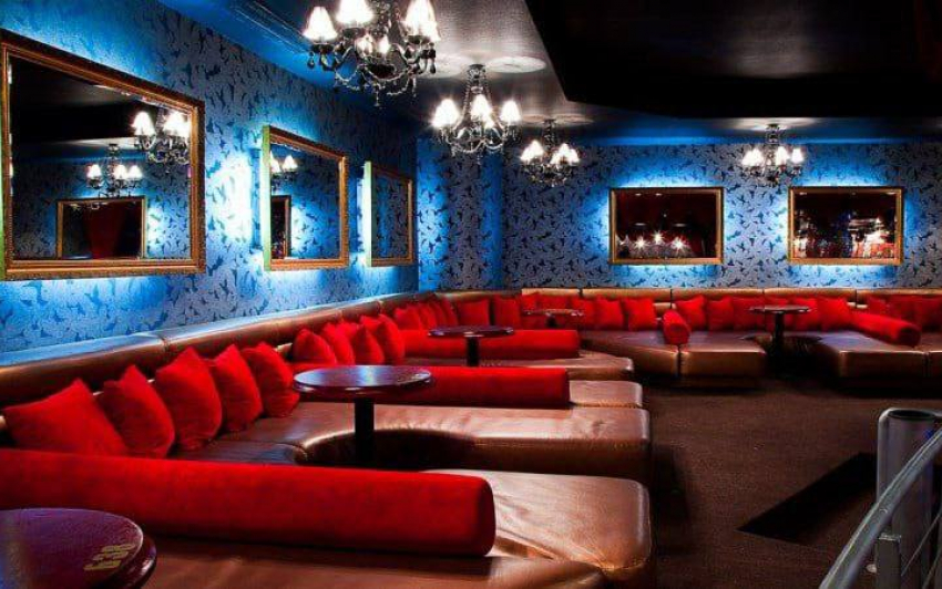 В Одессе временно закрыли ночной клуб из-за исполнения русскоязычной песни