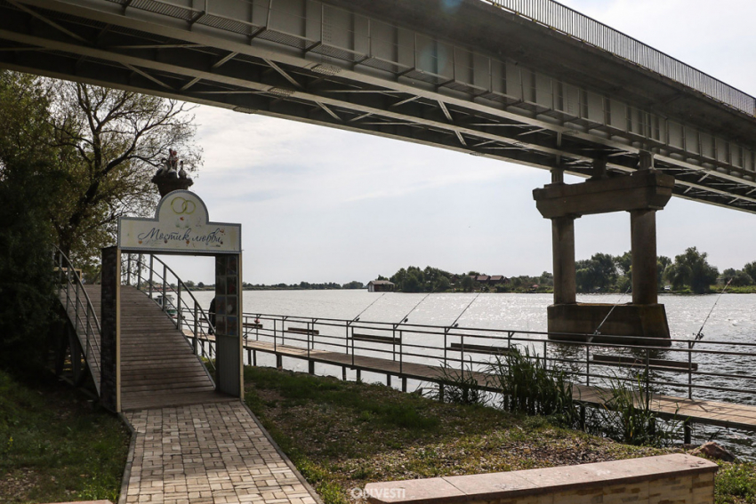 ВС РФ снова разнесли стратегически важный мост под Одессой - видео