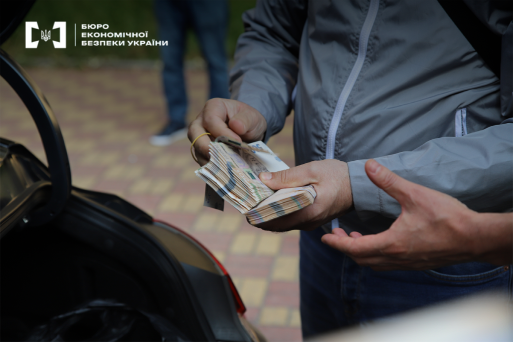 23,5 миллиарда в тени_02.png 23,5 миллиарда в тени_02.png